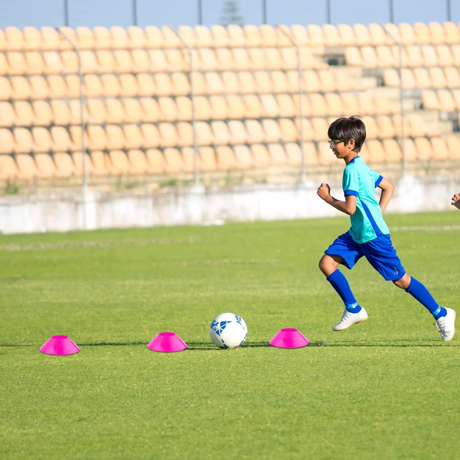 25pcs Soccer Cones for Sports Training, Mini Football Cones & Mesh Bag Flexible Agility Cones Premium Training Cones for Basketball Football Running Drills Sports Games Skating Kids