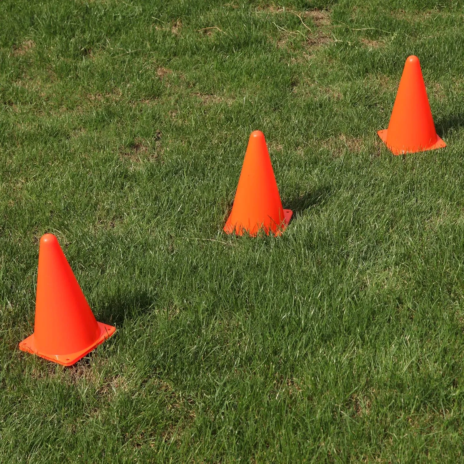 CARTMAN Plastic Training Cones (Set of 12/24 Pack 9" or 12/24 Pack 7" or 12/24 Pack Disc Cone) Agility Soccer Cones, Indoor Outdoor and Festive Events Field Marker Agility Cones
