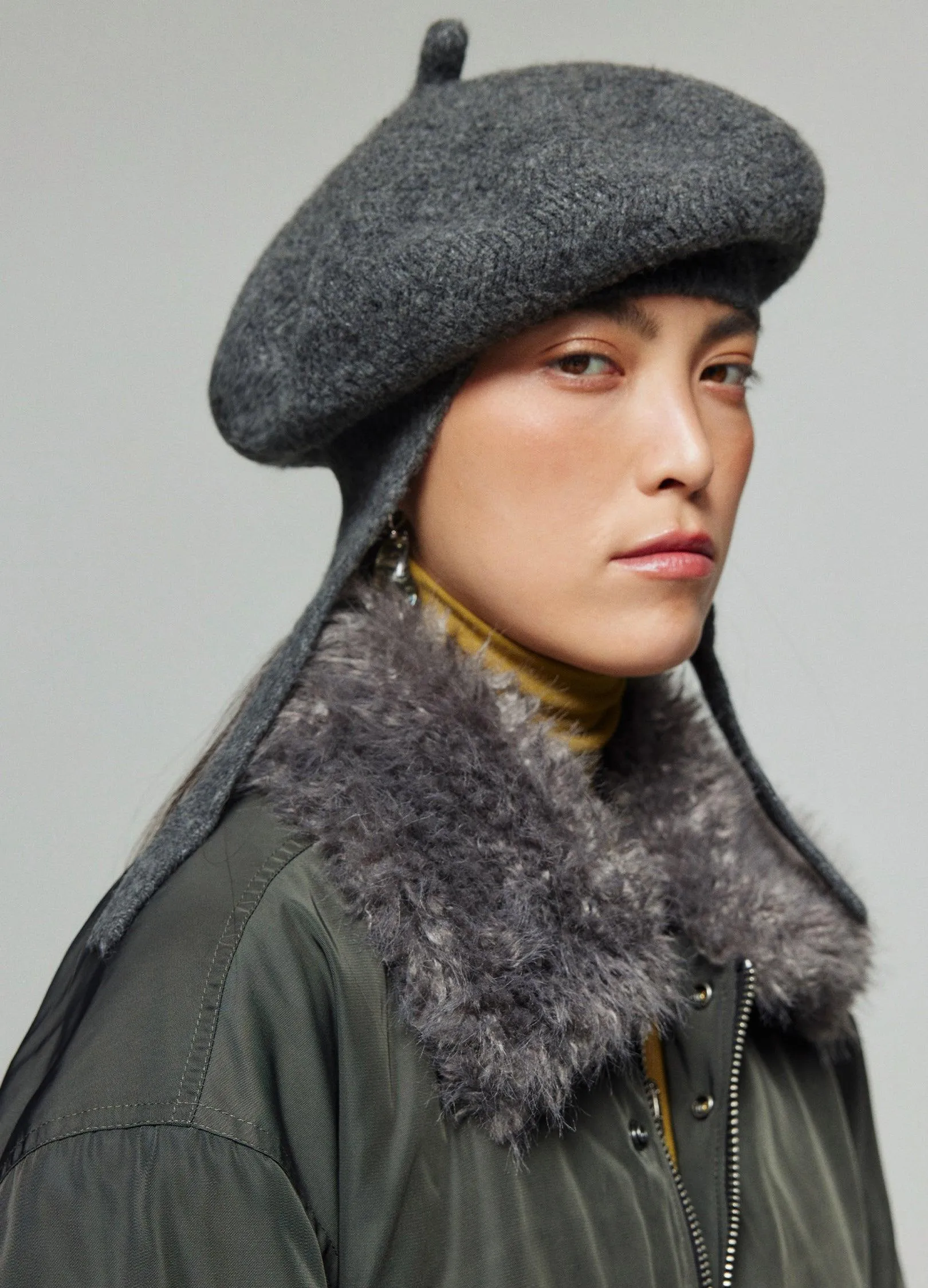 Chic Wool Blend Zig Zag Knit Beret With Long Straps